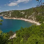 Adria Lila Kacjak Amazing View